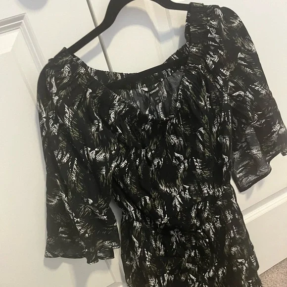 Express Romper - Picture 2 of 3